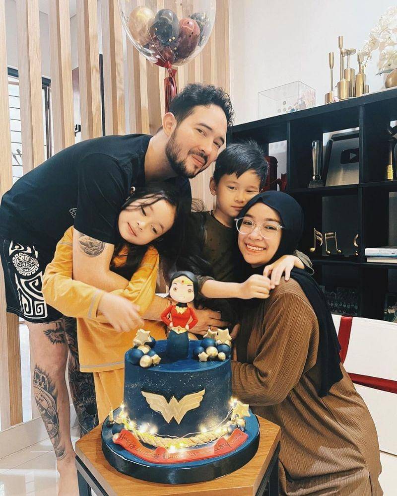 Instagram.com/@aryanifitriana24